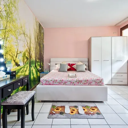 Jolly Apartment